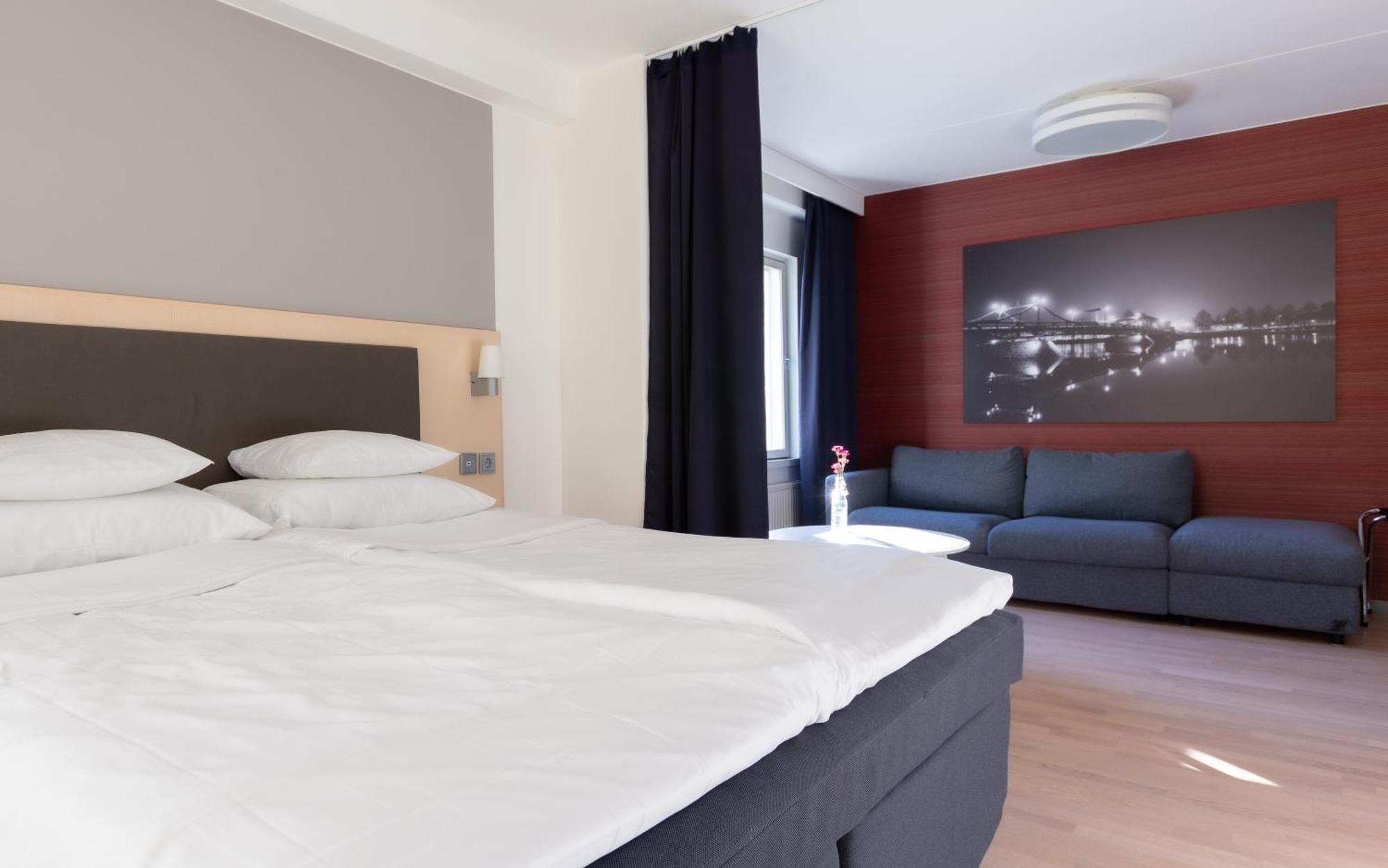 Torget Aparthotel Pori Buitenkant foto